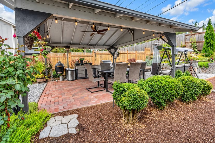 Property photo for 20801 Bonanza Drive E, Bonney Lake photo 3