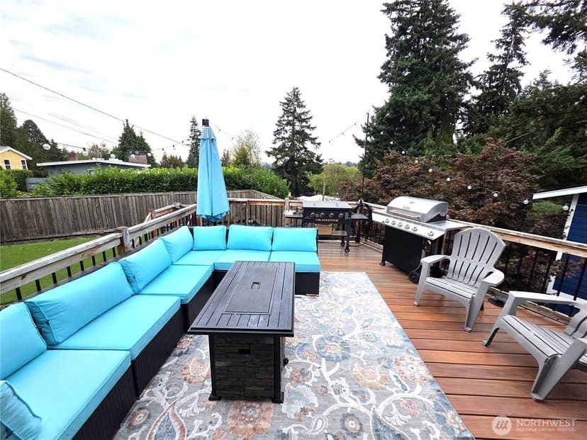 Property photo for 2569 NE 85th Street, Seattle photo 2