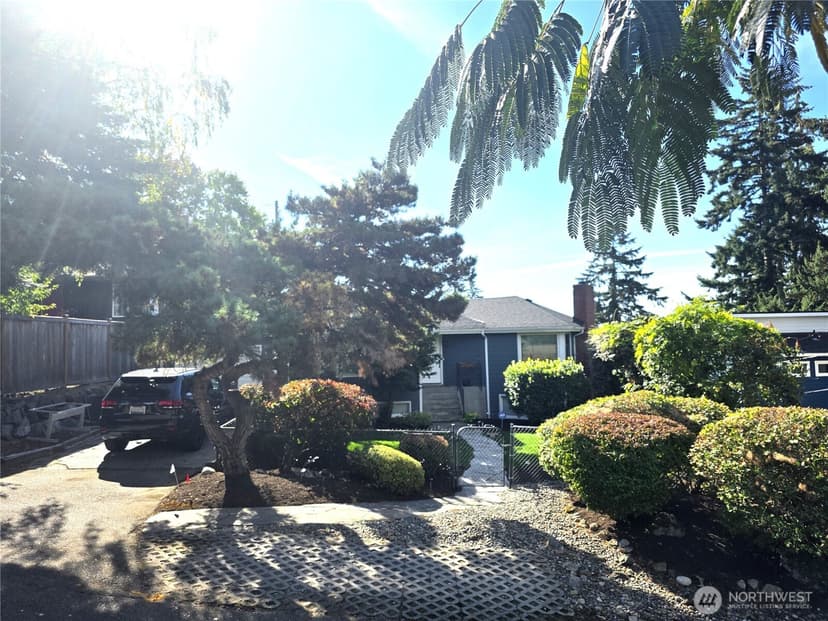 Property photo for 2569 NE 85th Street, Seattle