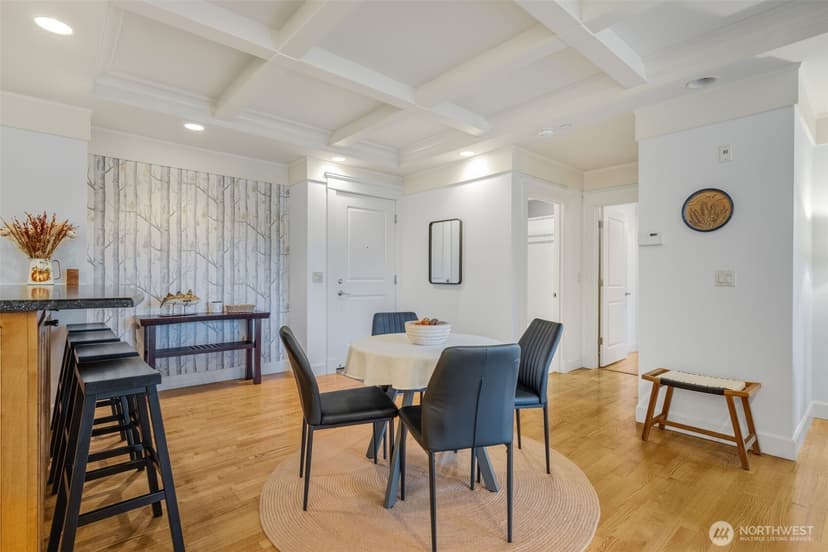 Property photo for 1414 1st Avenue W #403, Seattle photo 20