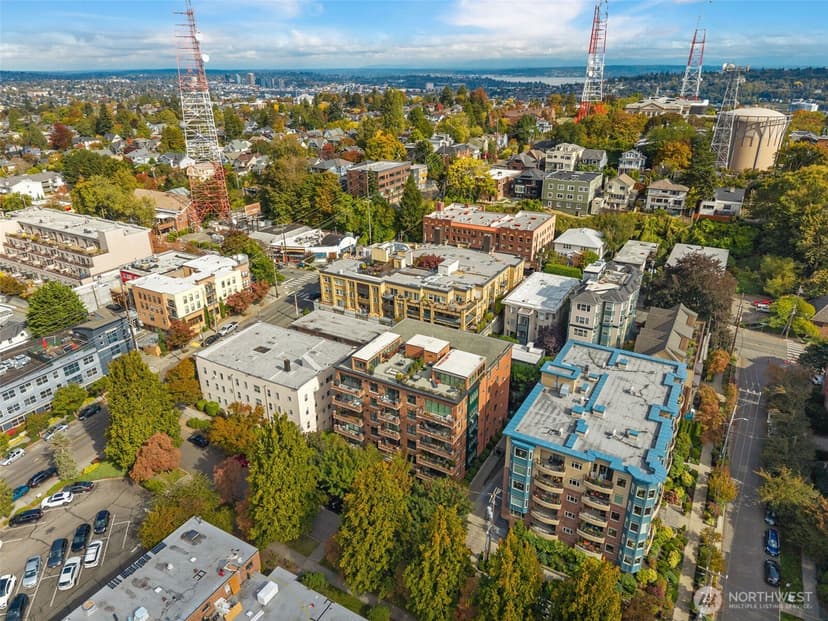 Property photo for 1414 1st Avenue W #403, Seattle photo 33