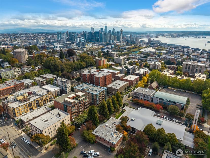 Property photo for 1414 1st Avenue W #403, Seattle photo 31