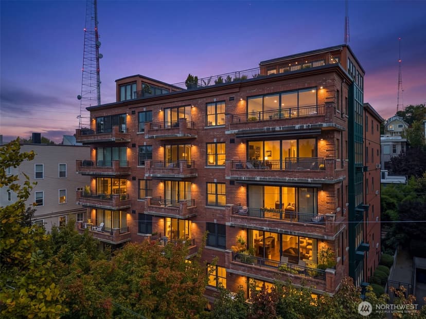 Property photo for 1414 1st Avenue W #403, Seattle photo 35