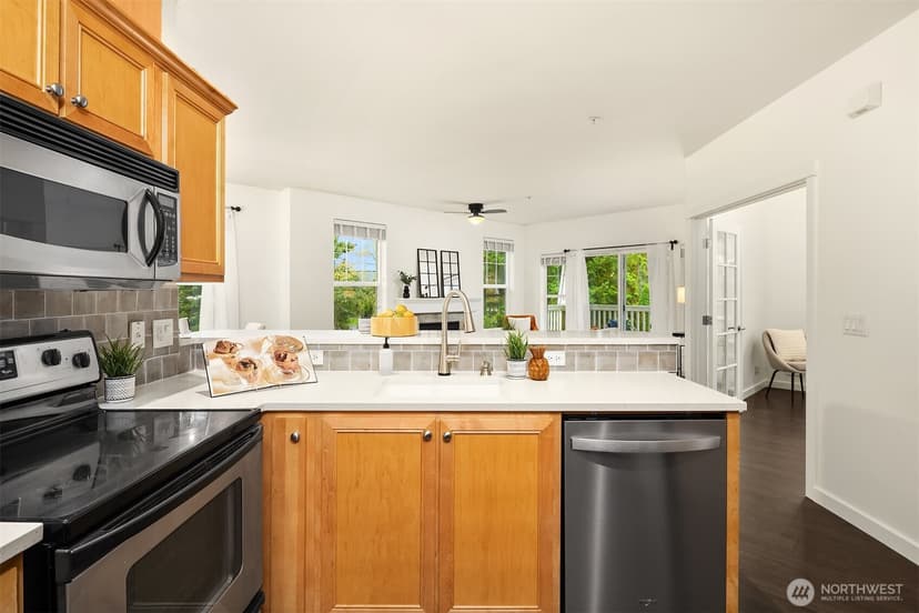 Property photo for 7709 Fairway Avenue SE #203, Snoqualmie photo 8