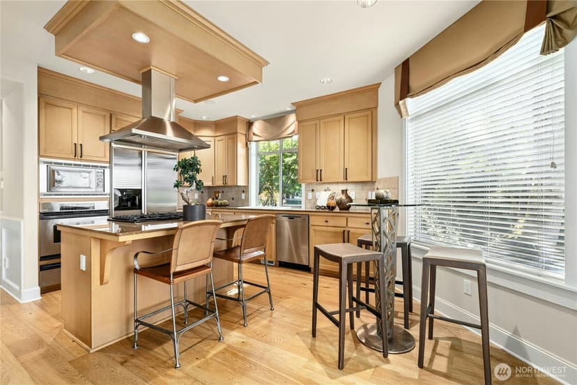 Property photo for 7003 117th Place NE, Kirkland photo 14