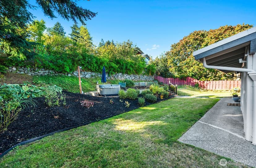 Property photo for 2623 170th Avenue SE, Bellevue photo 31