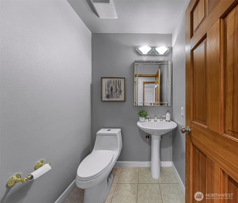 Property photo for 10409 NE 151st Place, Bothell photo 19