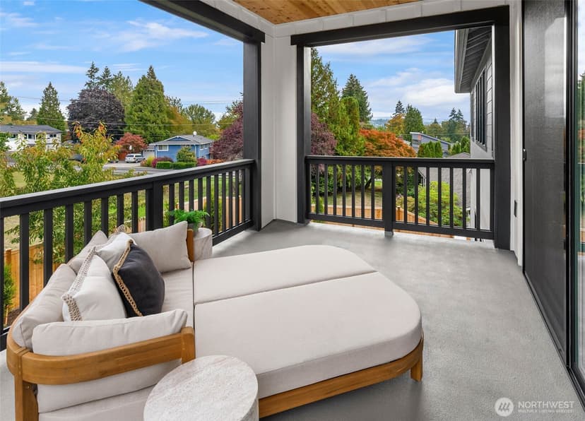 Property photo for 17266 NE 18th Place, Bellevue photo 29