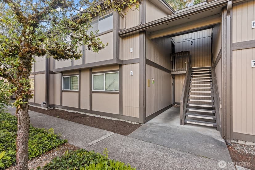 Property photo for 4705 176th Street SW #B6, Lynnwood photo 36