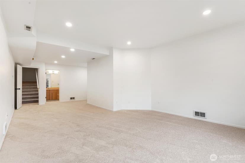 Property photo for 17105 76th Avenue W, Edmonds photo 31