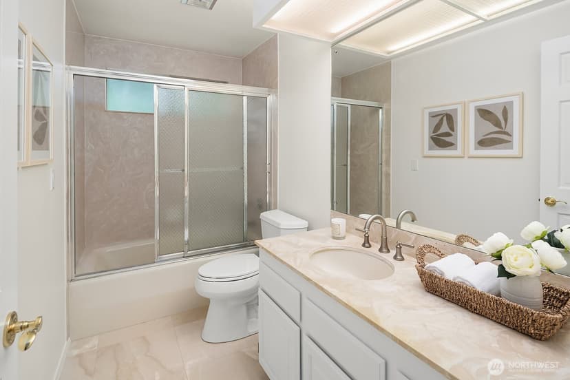 Property photo for 2725 Sahalee Drive W, Sammamish photo 24