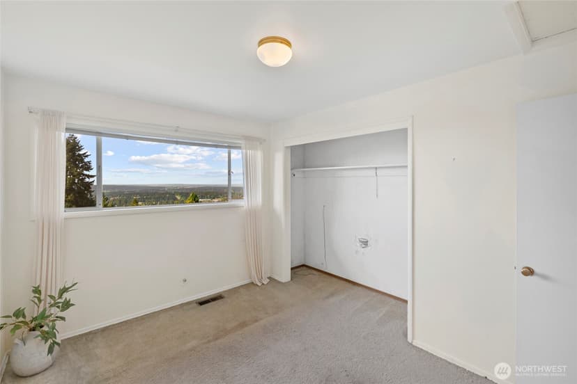 Property photo for 14508 SE 50th Street, Bellevue photo 25