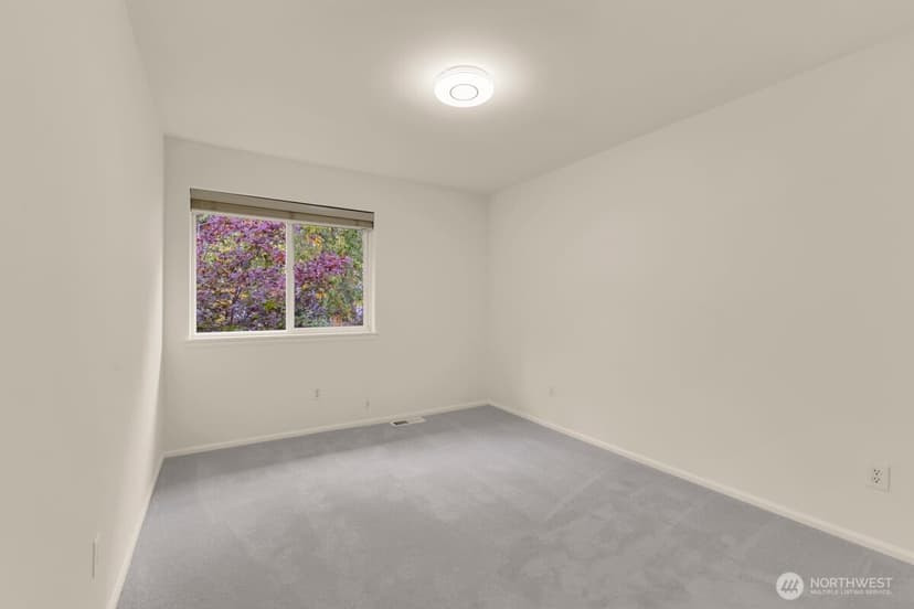 Property photo for 23004 12th Drive SE, Bothell photo 31