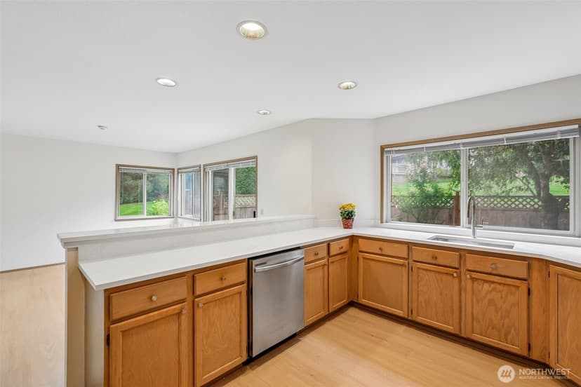 Property photo for 15617 NE 70th Court #D109, Redmond photo 10
