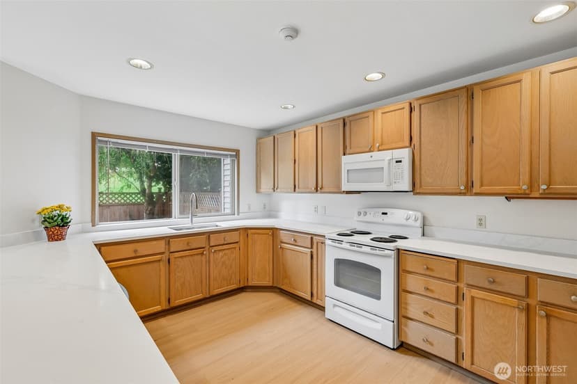 Property photo for 15617 NE 70th Court #D109, Redmond photo 8