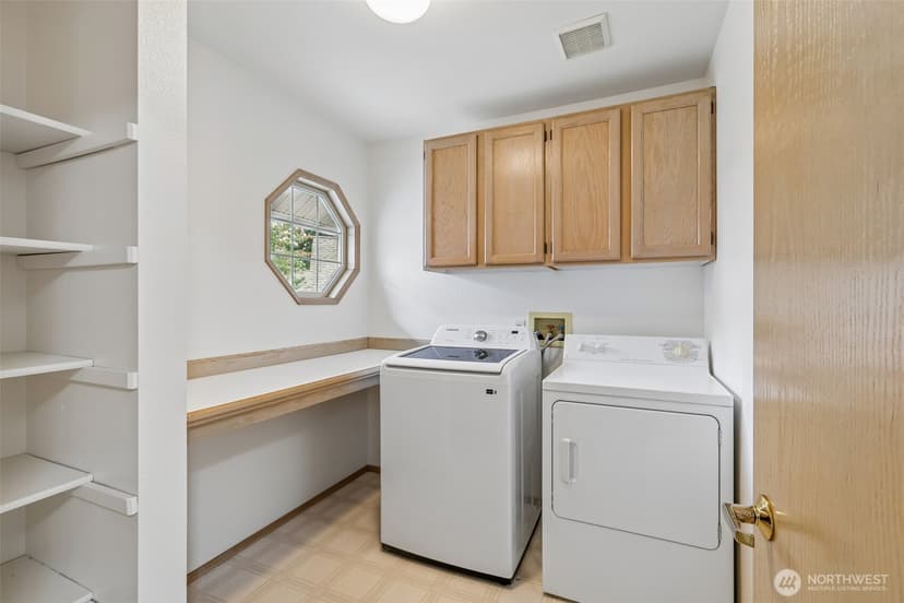 Property photo for 15617 NE 70th Court #D109, Redmond photo 23