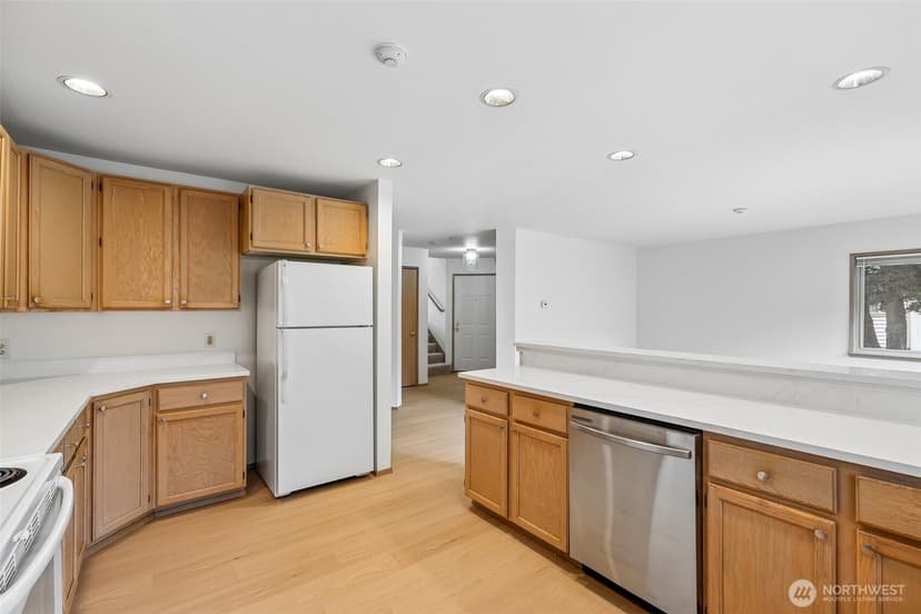 Property photo for 15617 NE 70th Court #D109, Redmond photo 11