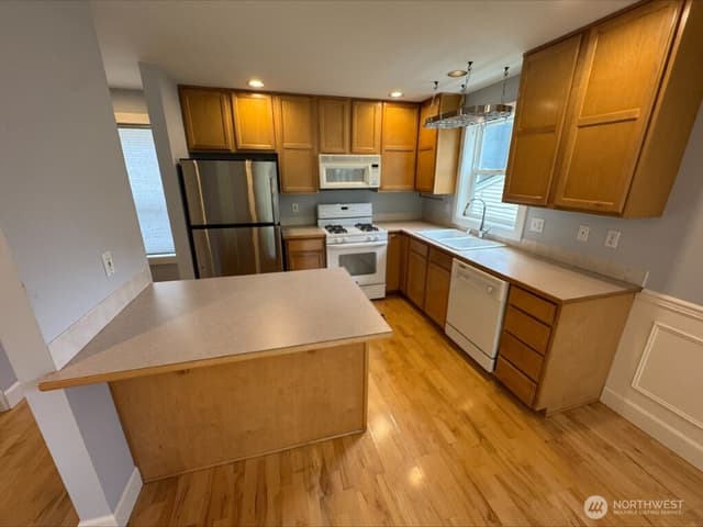 Property photo for 1413 NW 60th Street #A, Seattle photo 2