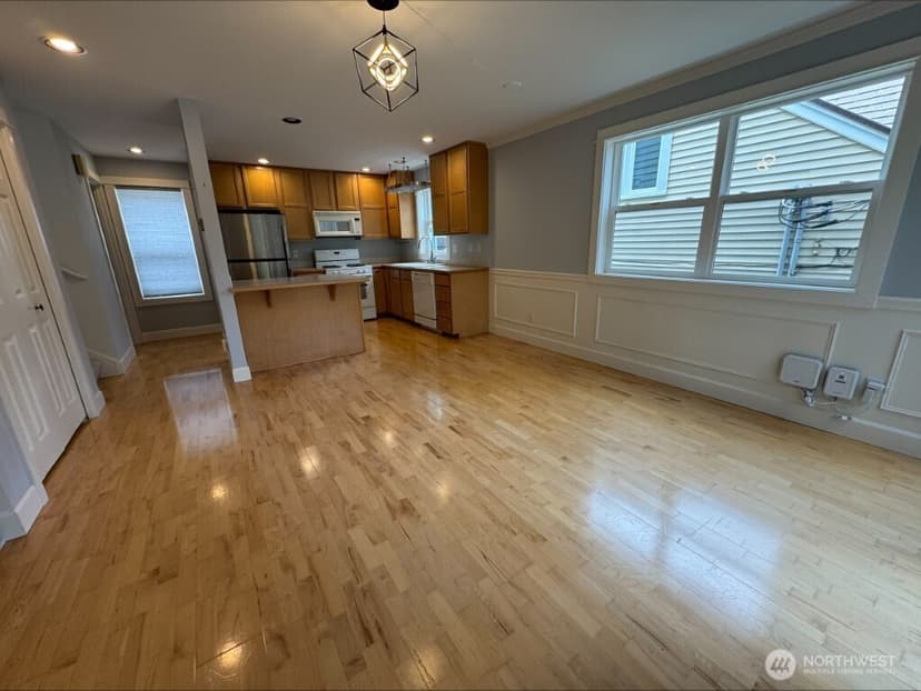 Property photo for 1413 NW 60th Street #A, Seattle photo 6