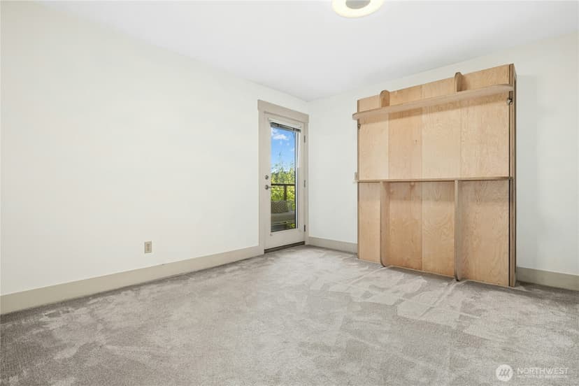 Property photo for 120 NW 39th Street #208, Seattle photo 12