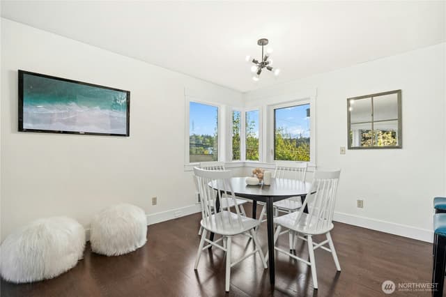 Property photo for 120 NW 39th Street #208, Seattle photo 5