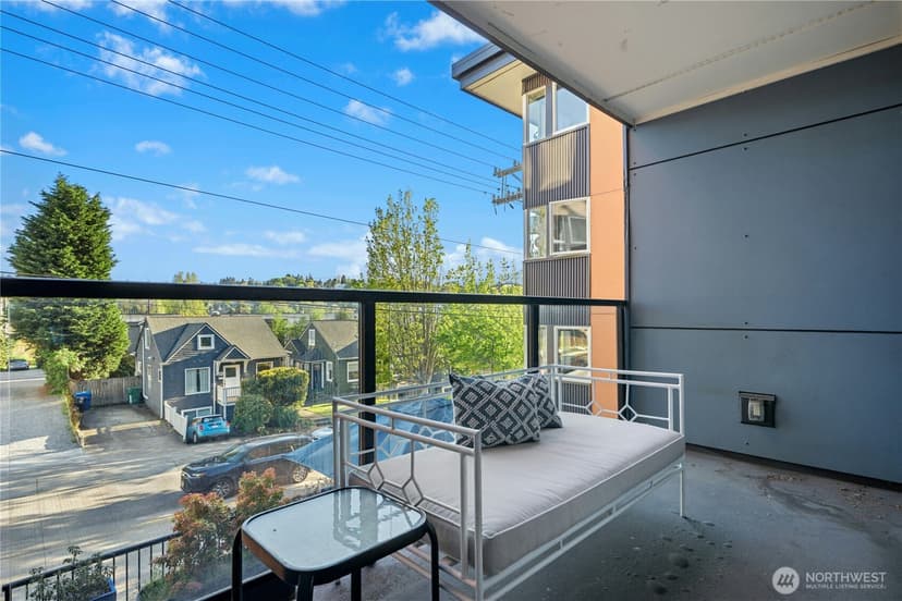 Property photo for 120 NW 39th Street #208, Seattle photo 16