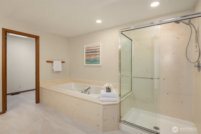 Property photo for 16612 14th Avenue SE, Mill Creek photo 19