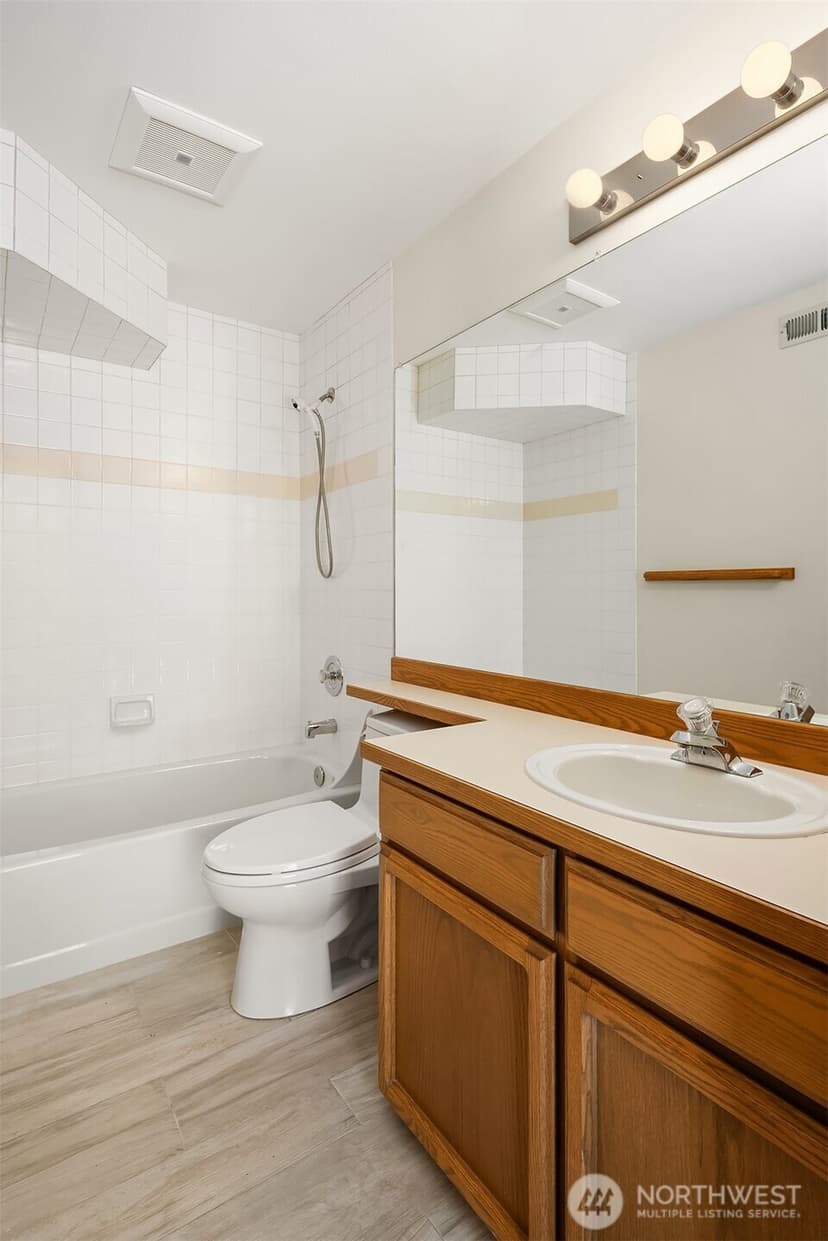 Property photo for 16612 14th Avenue SE, Mill Creek photo 28