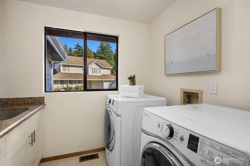 Property photo for 16612 14th Avenue SE, Mill Creek photo 31
