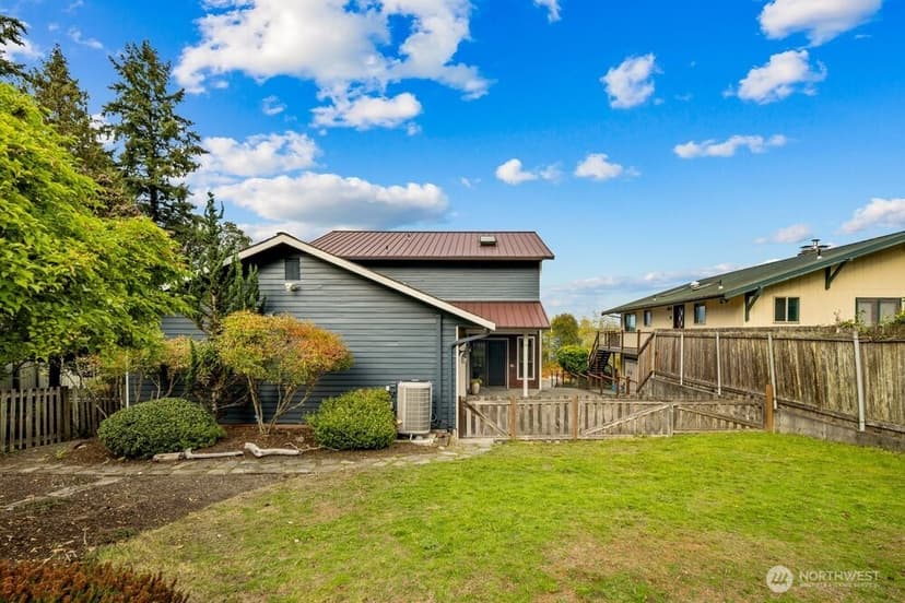 Property photo for 3772 Bells Beach Road, Langley photo 36