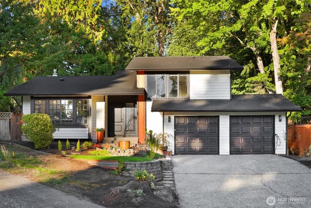 Property photo for 14032 110th Place NE, Kirkland photo 2