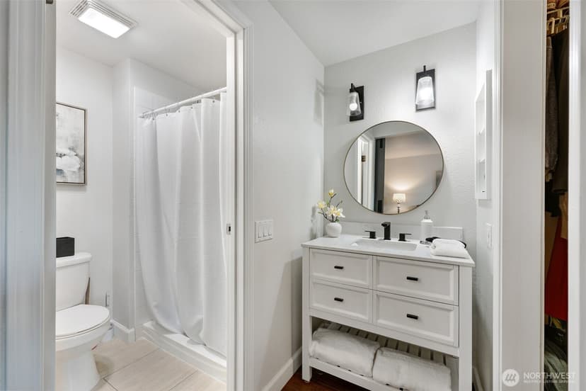 Property photo for 14032 110th Place NE, Kirkland photo 20
