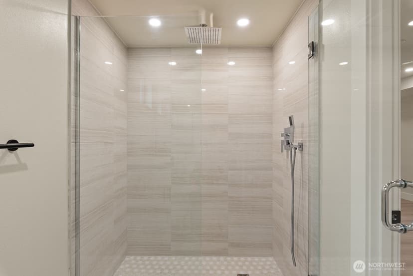Property photo for 2425 NW Blue Ridge Drive, Seattle photo 23