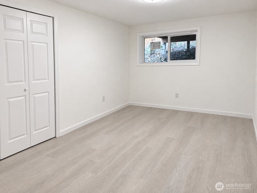 Property photo for 959 Hoquiam Avenue NE, Renton photo 28