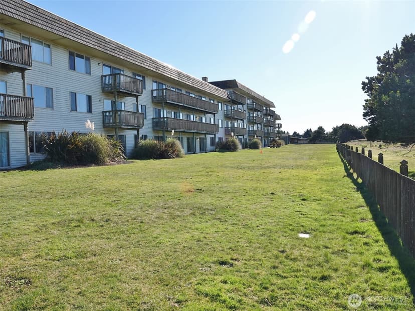 Property photo for 615 Ocean Shores Boulevard NW #124, Ocean Shores photo 30