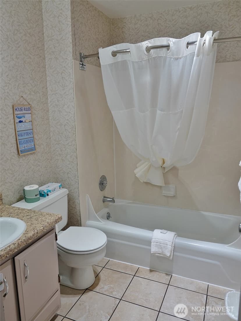 Property photo for 615 Ocean Shores Boulevard NW #124, Ocean Shores photo 26