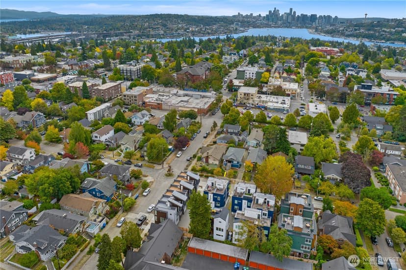 Property photo for 4701 C Wallingford Avenue N, Seattle photo 34