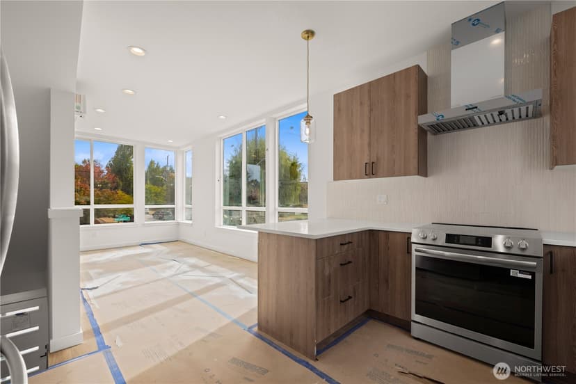 Property photo for 4701 C Wallingford Avenue N, Seattle photo 7