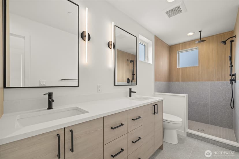 Property photo for 4701 C Wallingford Avenue N, Seattle photo 17