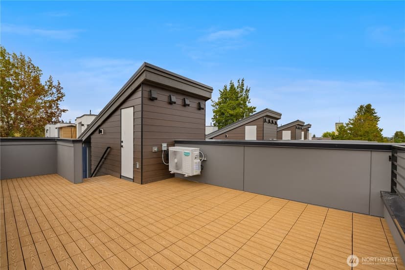 Property photo for 4701 C Wallingford Avenue N, Seattle photo 24