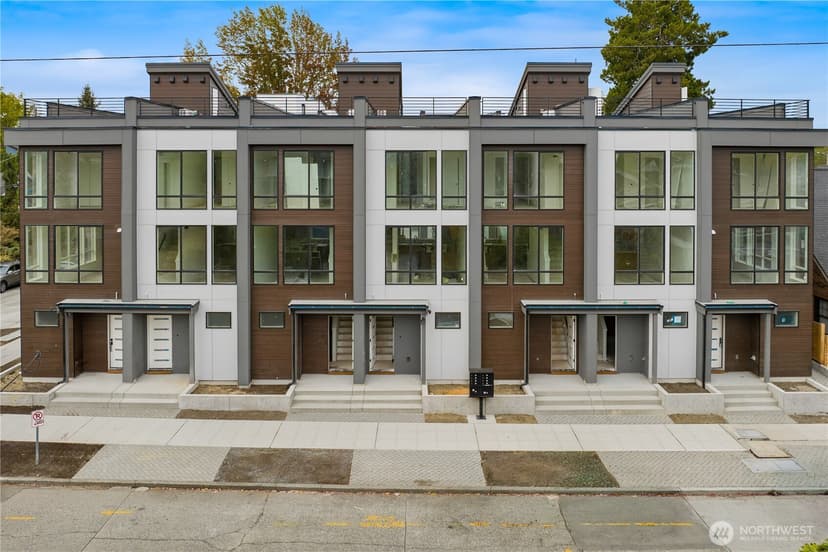 Property photo for 4701 C Wallingford Avenue N, Seattle photo 2