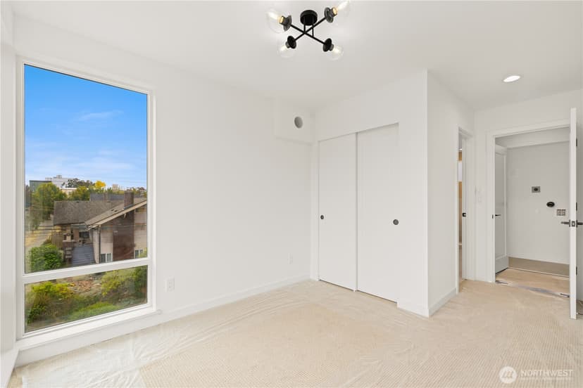 Property photo for 4701 C Wallingford Avenue N, Seattle photo 14