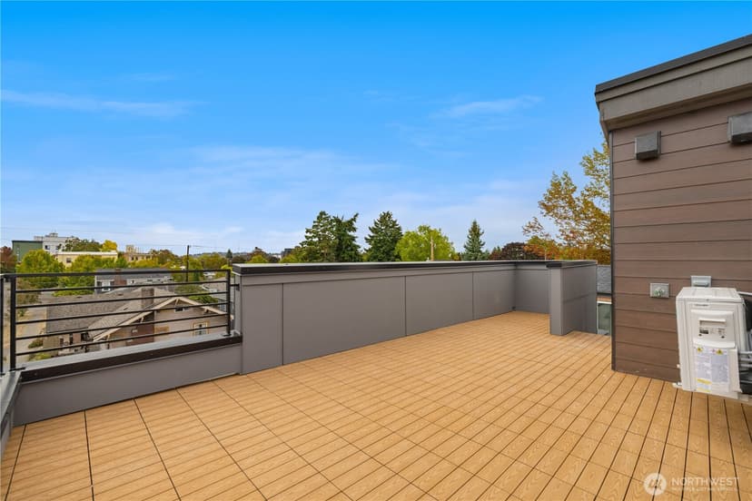 Property photo for 4701 C Wallingford Avenue N, Seattle photo 22