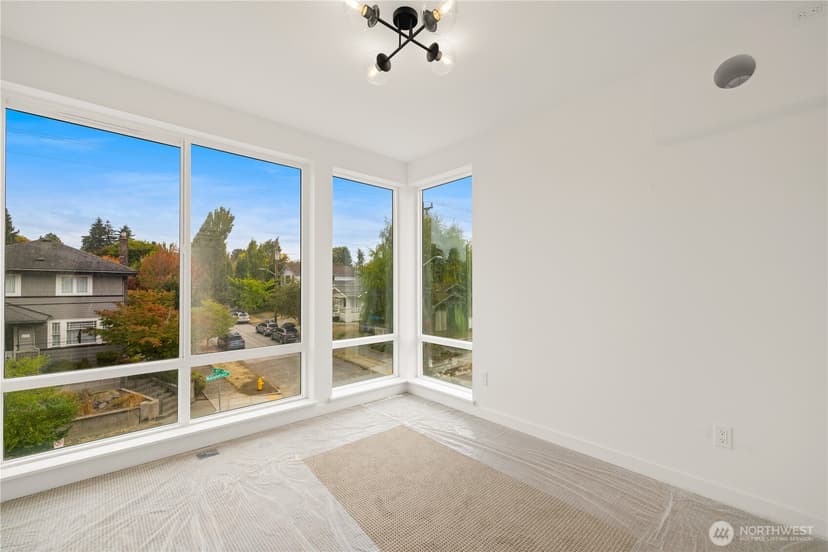Property photo for 4701 C Wallingford Avenue N, Seattle photo 13