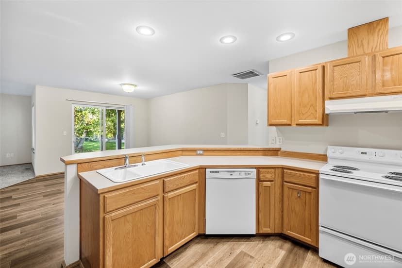 Property photo for 17007 W Lake Goodwin Road, Stanwood photo 10