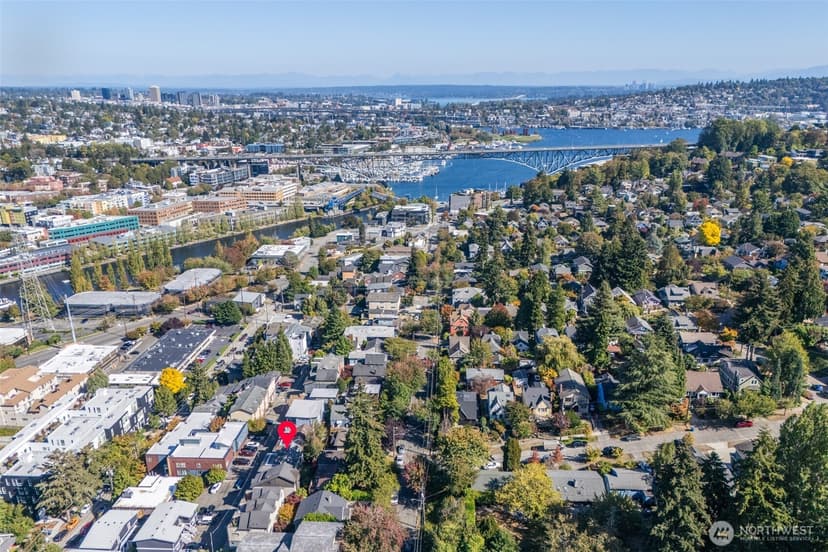 Property photo for 16 Florentia Street, Seattle photo 24