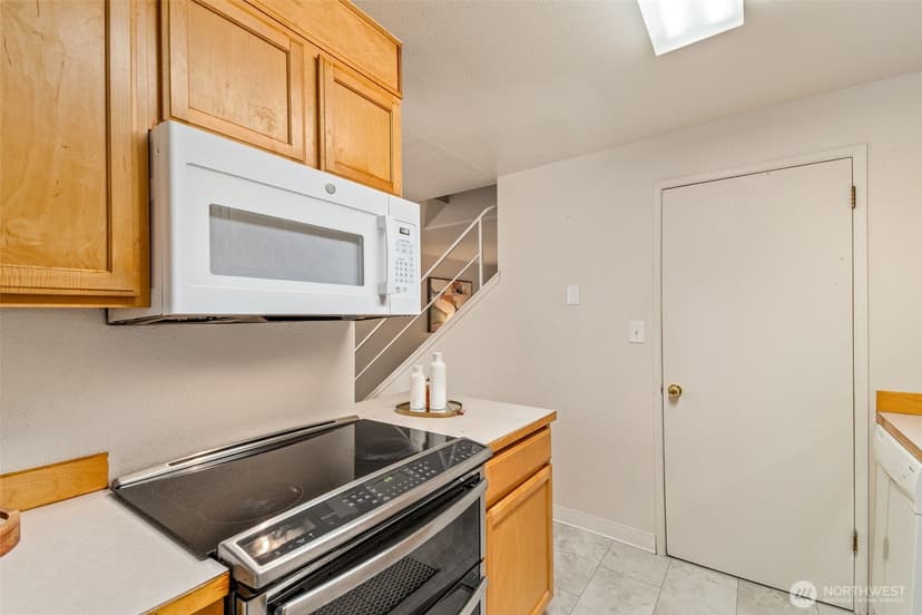 Property photo for 7419 212th Street SW ##7, Edmonds photo 13