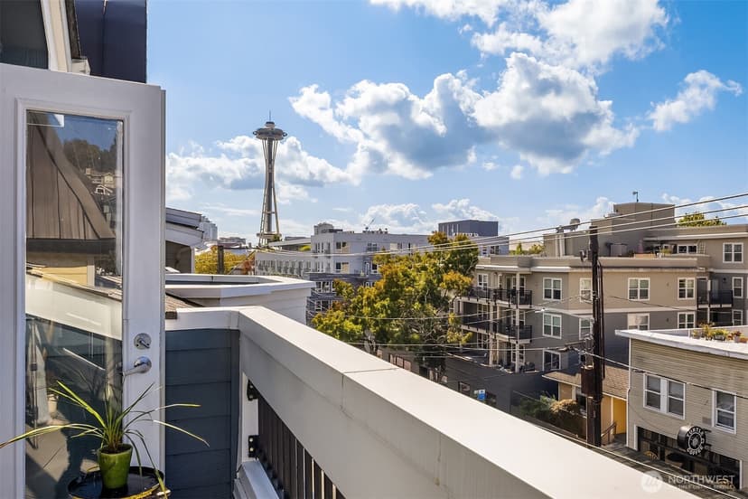 Property photo for 812 5th Avenue N #410, Seattle photo 11