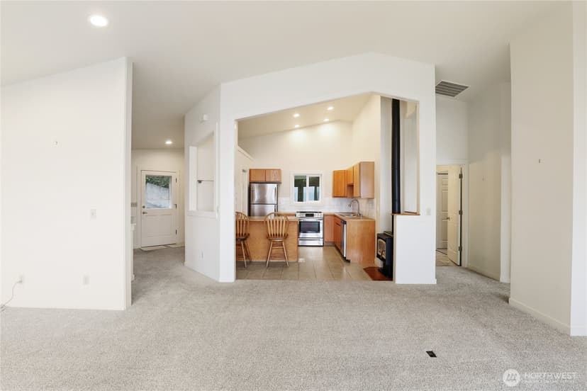 Property photo for 428 Farragut Avenue N, Port Orchard photo 13