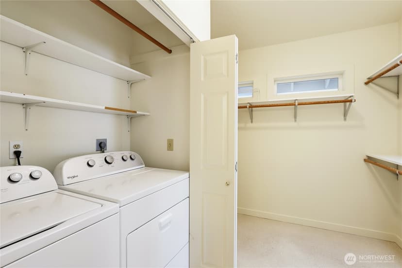 Property photo for 428 Farragut Avenue N, Port Orchard photo 24